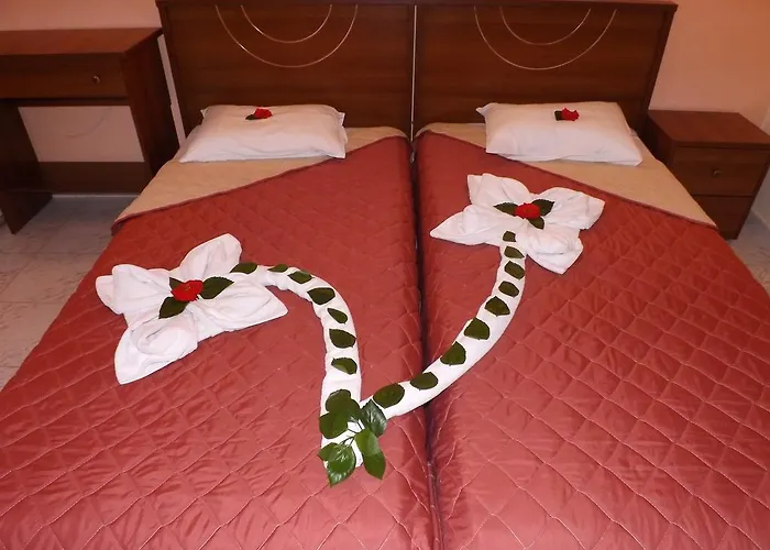 Hotel Leonidas Hotel&studios 2*