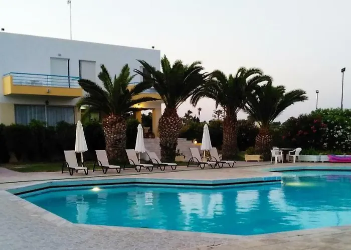 Leonidas Hotel&studios Hotel