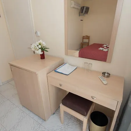 Отель Leonidas & Кос