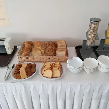 Leonidas & 2* Кос