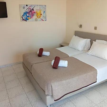 Leonidas & Hotel Kos Town