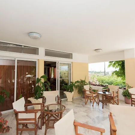 Hotel Leonidas Hotel&studios