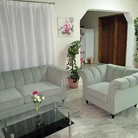 Hotel Leonidas Hotel&studios