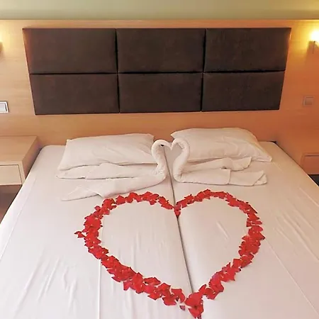 Hotel Leonidas Hotel&studios