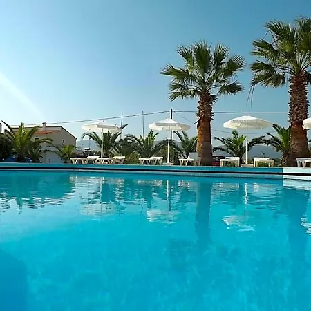 Hotel Leonidas Hotel&studios Cos