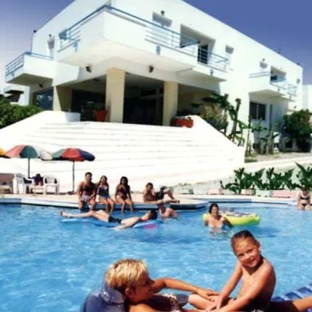 Leonidas Hotel&studios Hotel