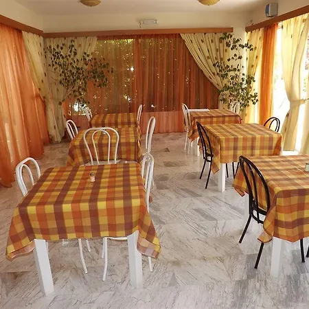 Leonidas Hotel&studios Kos