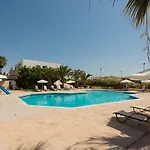 Leonidas Hotel&studios Hotel Cos