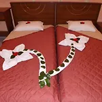 Hotel Leonidas Hotel&studios 2*