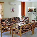 Leonidas Hotel&studios Hotel