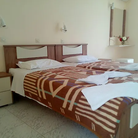 Hotel Leonidas Hotel&studios