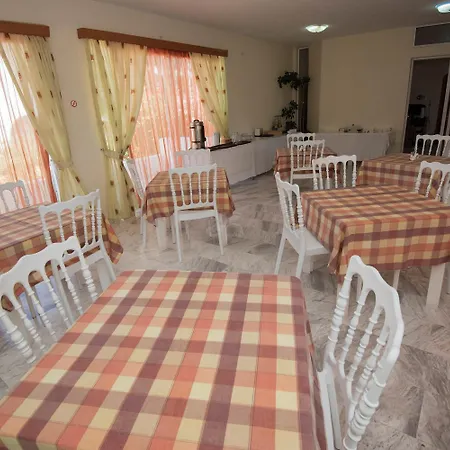 Hotel Leonidas Hotel&studios