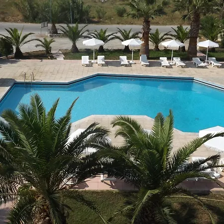 Leonidas Hotel&studios