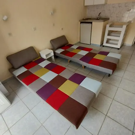 Hotel Leonidas Hotel&studios Cos