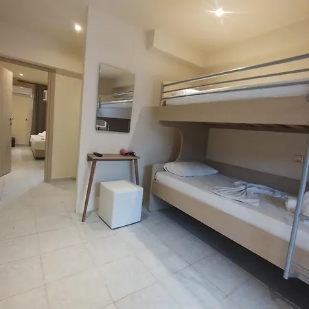 Leonidas Hotel&studios 2*