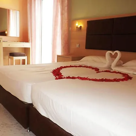 Hotel Leonidas Hotel&studios
