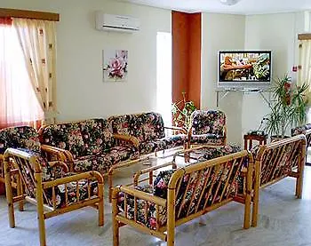 Leonidas Hotel&studios Hotel